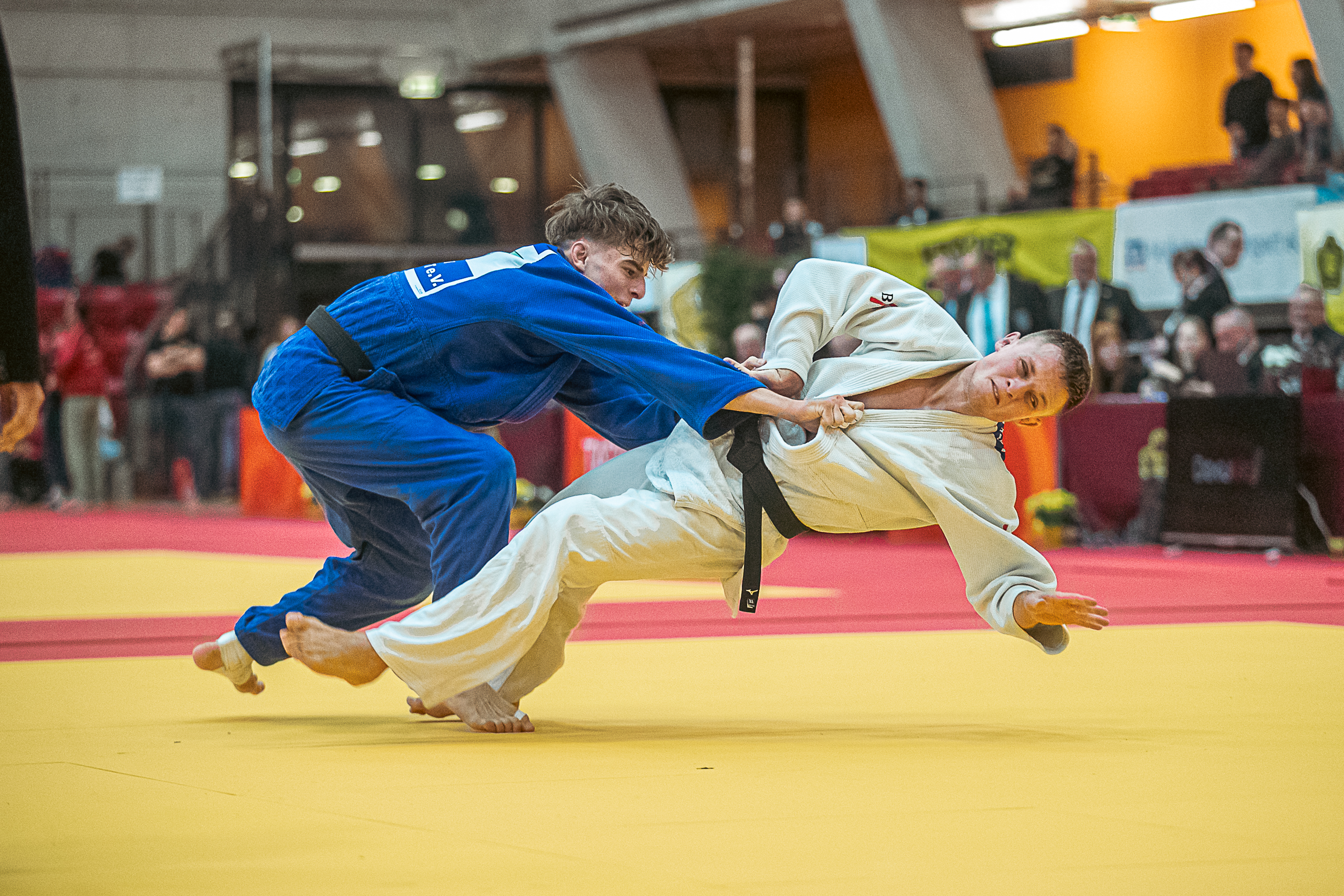   »Das Ringer- Outfit war einfach nicht so cool« | Judoka Lenny Burk lässt kein großes Turnier aus und fährt dafür um den Globus  